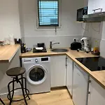 Terra Cosy Et Calme Proche Du Centre Avec Parking Tv Et Wifi * La Rochelle (Charente-Maritime)